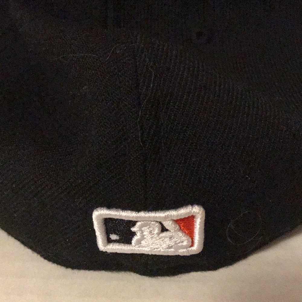 Boston Red Sox fitted - Picture 3 of 5